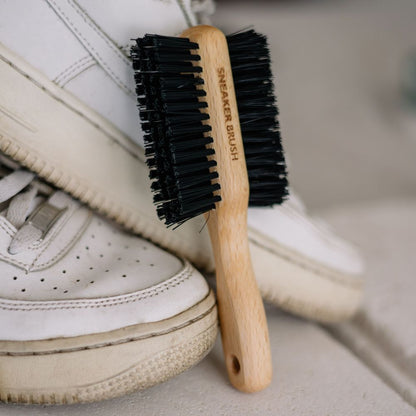 Brosse à baskets double face, certifiée FSC® 100%